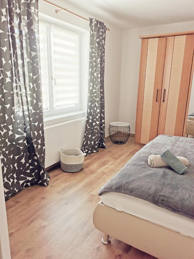 Riverside Appartements Lieserbrucke Екстер'єр фото